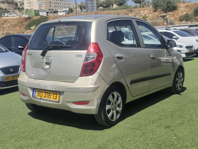 יונדאי i10