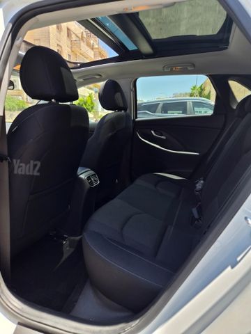 יונדאי i30