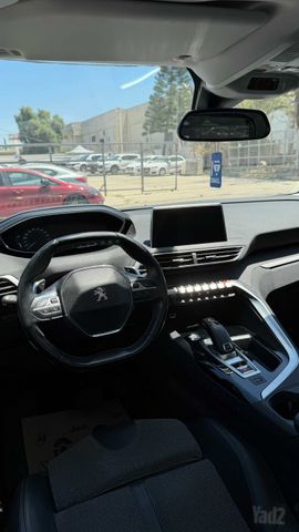פיג'ו 3008