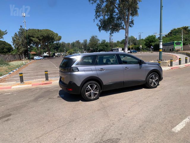 מודעת רכב פיג'ו 5008