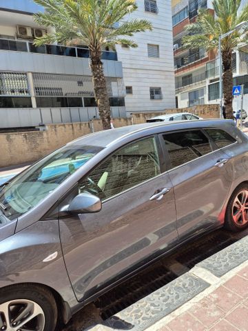 יונדאי i30