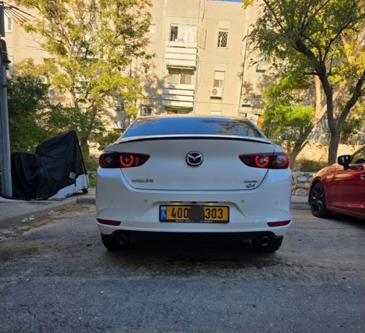 מאזדה 3