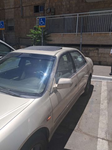 מודעת רכב הונדה אקורד