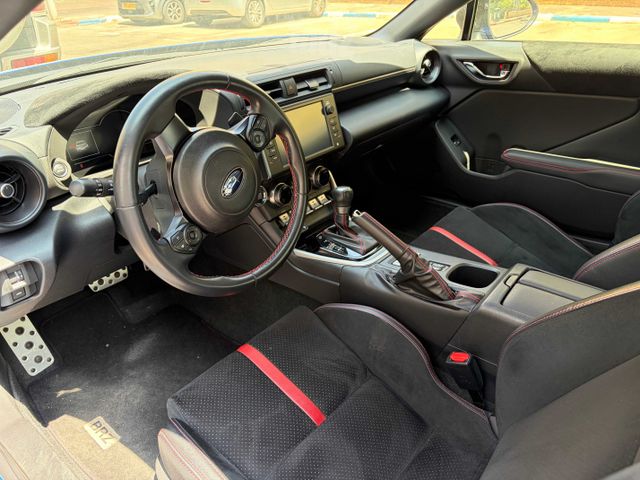 סובארו BRZ