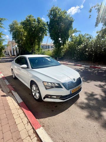 סקודה סופרב