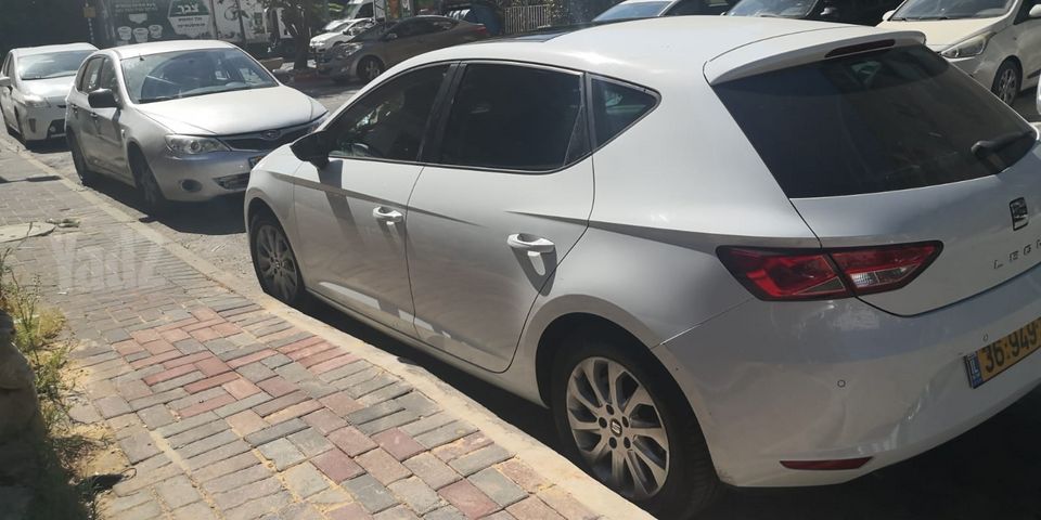 סיאט לאון