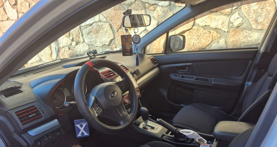 מודעת רכב סובארו XV