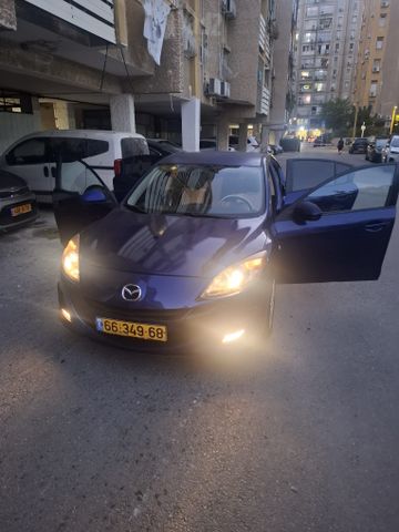 מאזדה 3