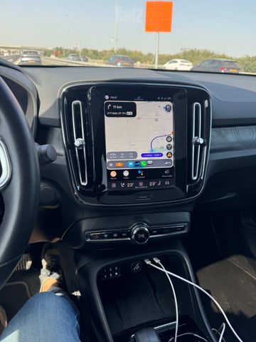וולוו C40