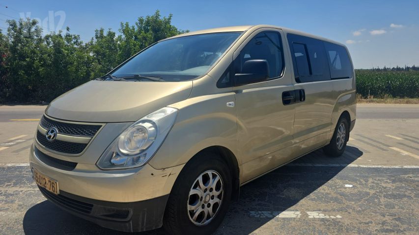 יונדאי H-1 / i800