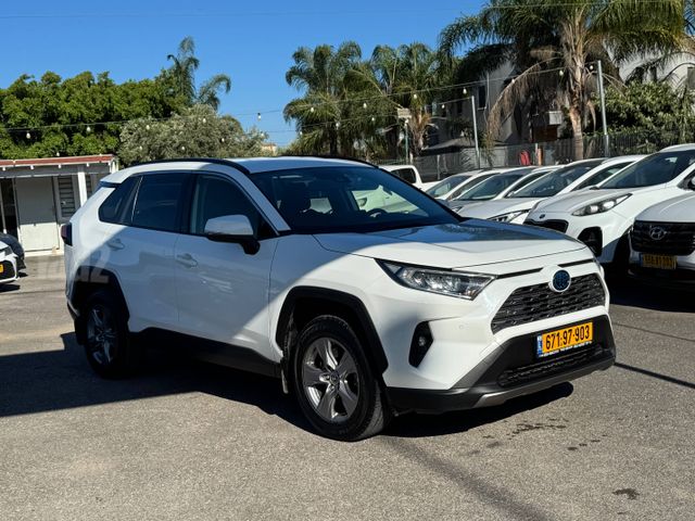 מודעת רכב טויוטה RAV4