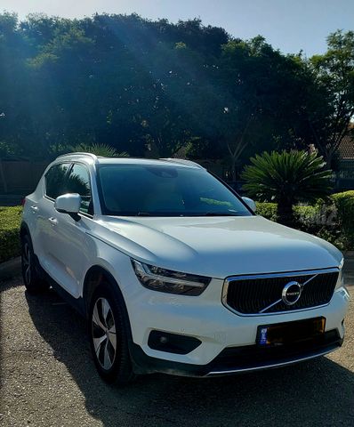 מודעת רכב וולוו XC40