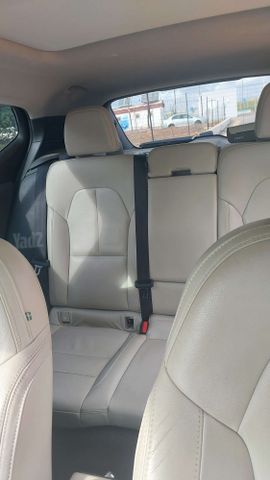וולוו XC40