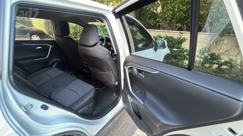 טויוטה RAV4