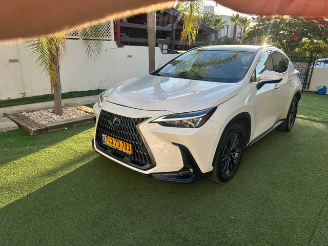 מודעת רכב לקסוס NX