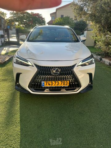 לקסוס NX