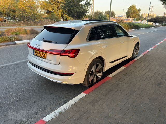 אאודי E-tron