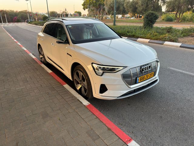 אאודי E-tron
