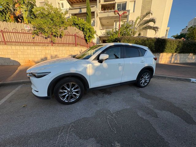 מודעת רכב מאזדה CX-5