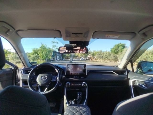 מודעת רכב טויוטה RAV4