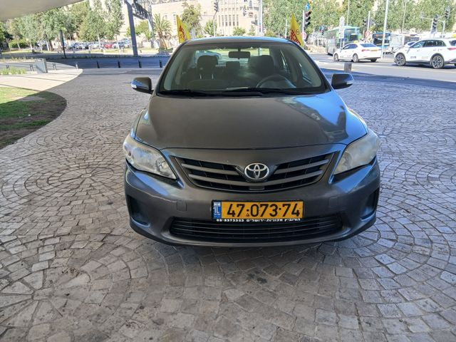 מודעת רכב טויוטה קורולה 1