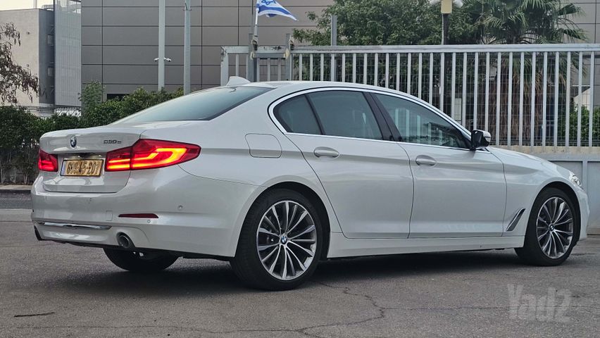 מודעת רכב ב מ וו סדרה 5 2
