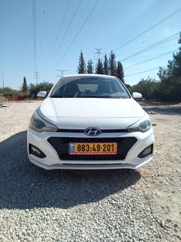 יונדאי i20