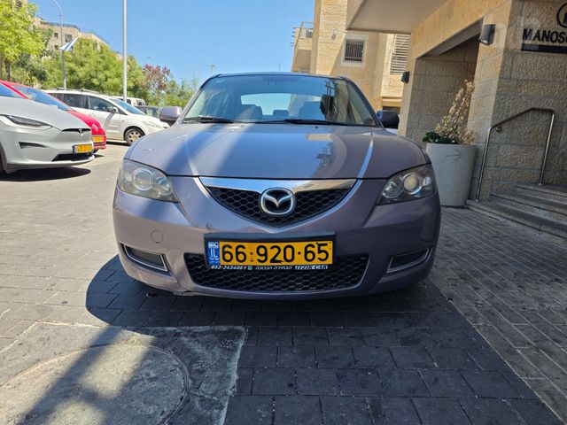 מודעת רכב מאזדה 3