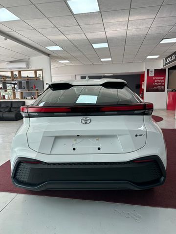 טויוטה C-HR