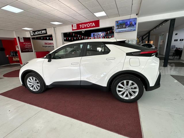 טויוטה C-HR