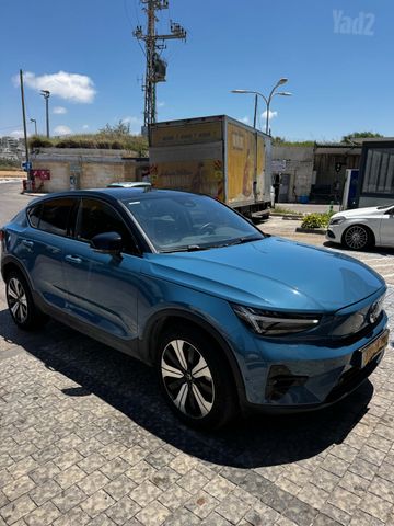 וולוו C40