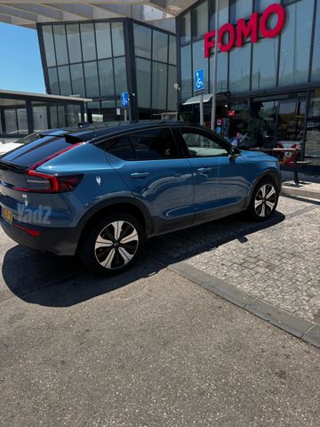 וולוו C40