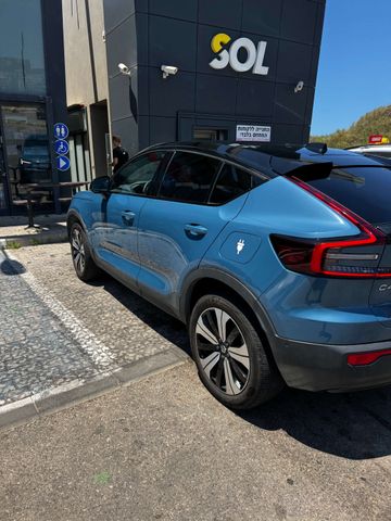 וולוו C40