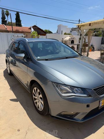 מודעת רכב סיאט לאון
