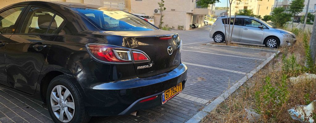 מאזדה 3