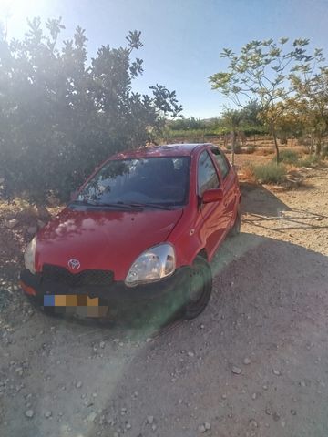 מודעת רכב טויוטה יאריס