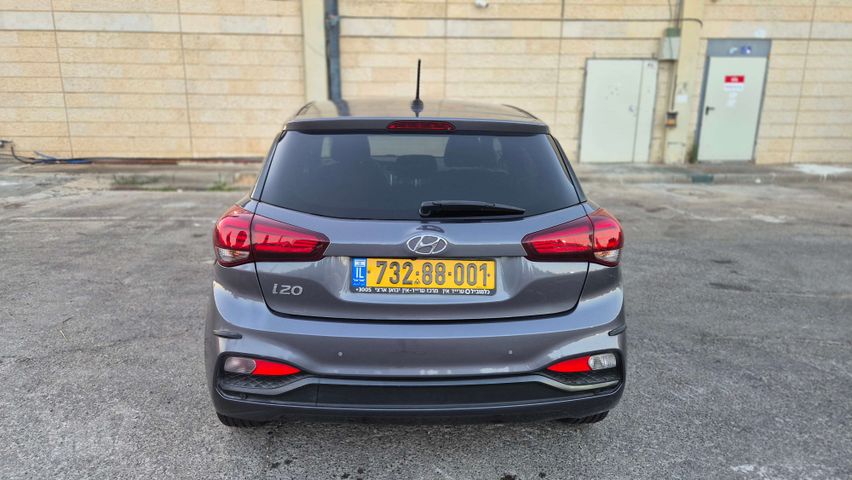 יונדאי i20