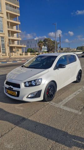 שברולט סוניק
