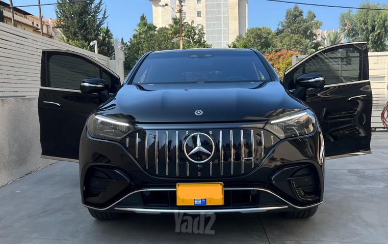 מרצדס-בנץ EQE SUV