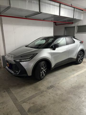 מודעת רכב טויוטה C-HR
