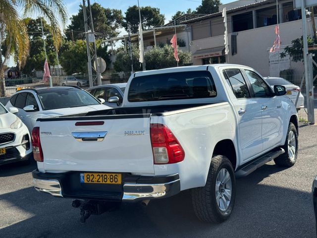 טויוטה היילקס