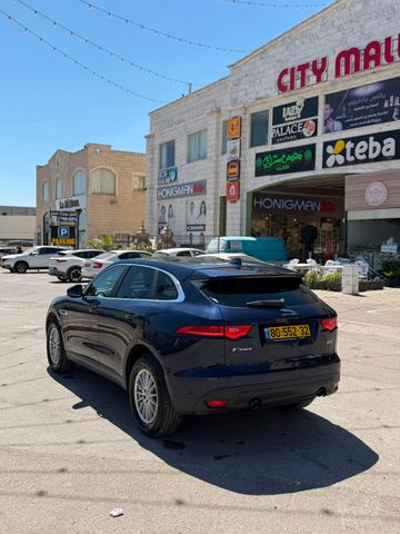 יגואר F-Pace