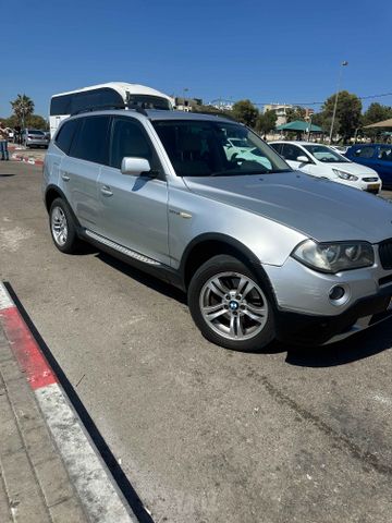 ב מ וו X3