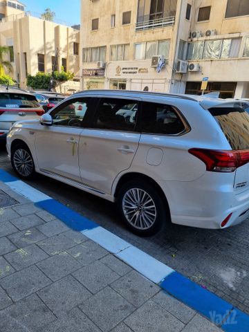 מודעת רכב מיצובישי אאוטלנדר