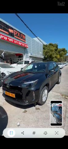 מודעת רכב טויוטה יאריס קרוס