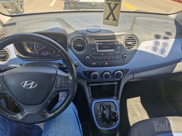 יונדאי i10