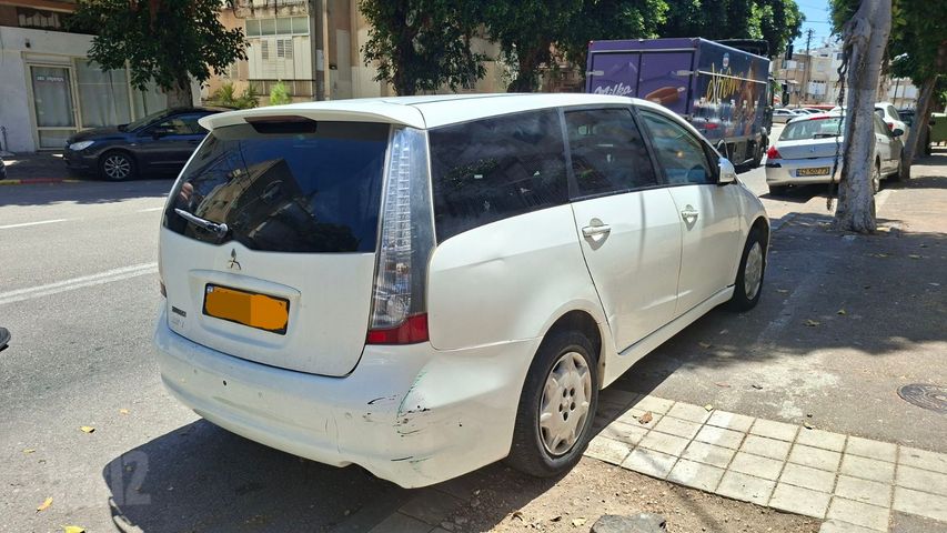 מיצובישי גרנדיס