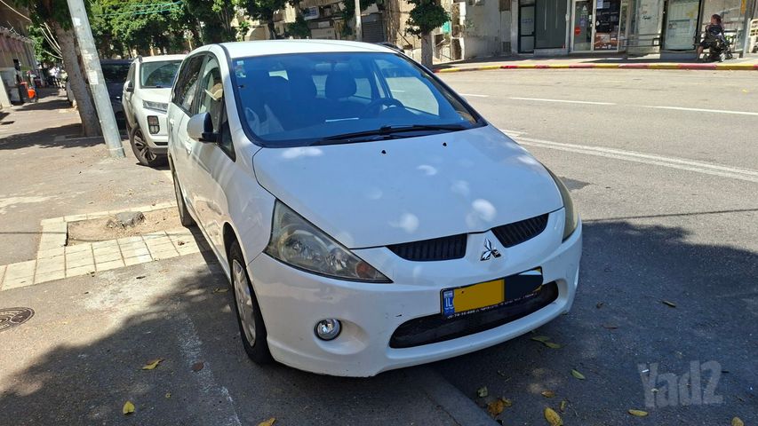 מודעת רכב מיצובישי גרנדיס