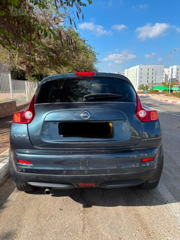 ניסאן ג'וק