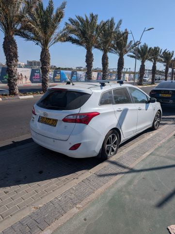 יונדאי i30